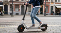 Brussels Politicians Fight To Save Shared Bicycles From Scooter Ban
